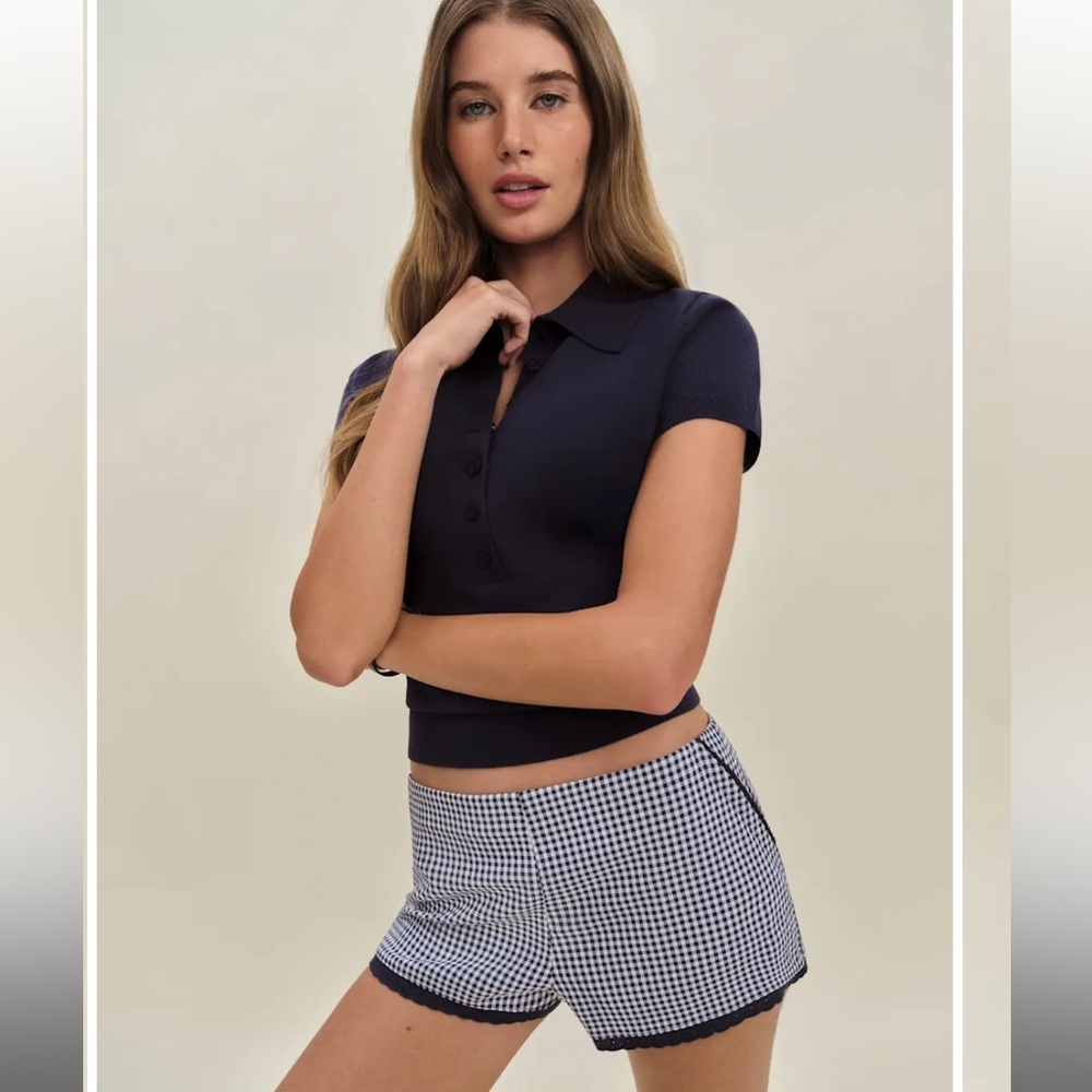 Reformation June Low Rise Short - Picture 2 of 3